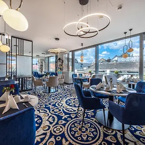4* Hotel Western Premier Royal Blue